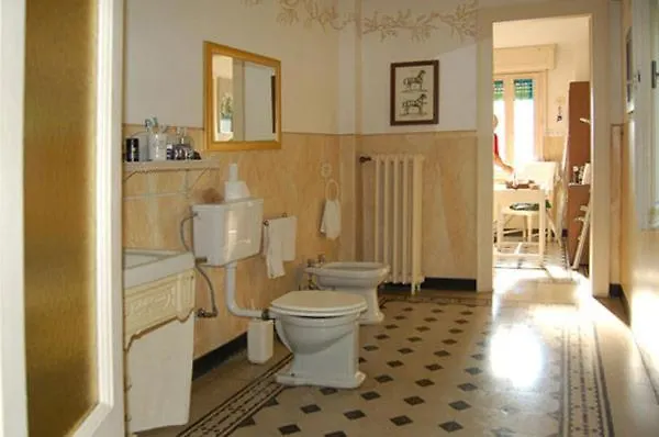 Villa Como Lake Calolziocorte 0*,  Olaszország